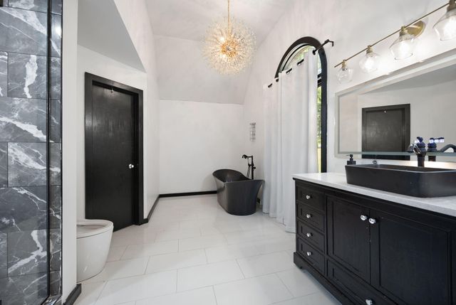 225 Spring Gate Drive, London, KY 40741