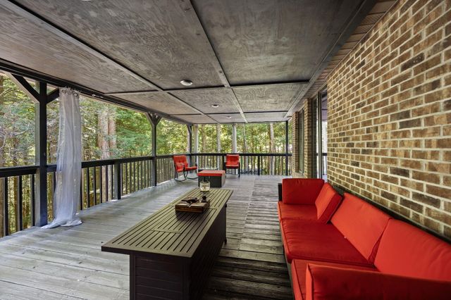 225 Spring Gate Drive, London, KY 40741