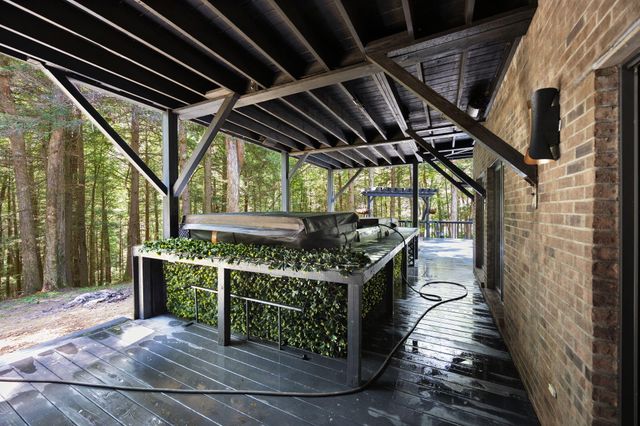 225 Spring Gate Drive, London, KY 40741