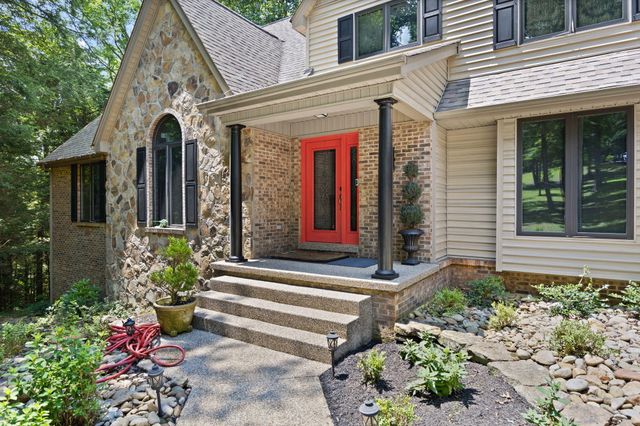 225 Spring Gate Drive, London, KY 40741