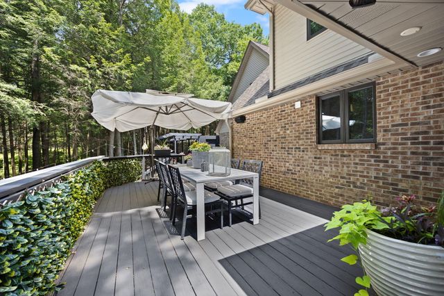 225 Spring Gate Drive, London, KY 40741