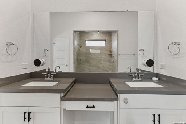 12528 Gunsbach Way, Schertz, TX 78154