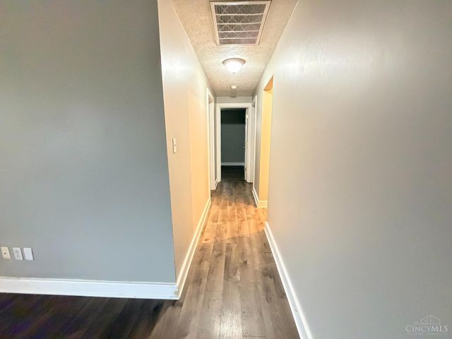 1018 Winding Way, Lebanon, OH 45036