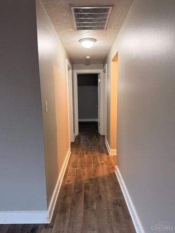 1018 Winding Way, Lebanon, OH 45036