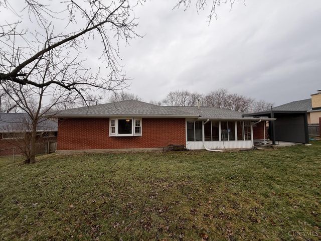 1018 Winding Way, Lebanon, OH 45036