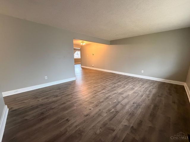 1018 Winding Way, Lebanon, OH 45036