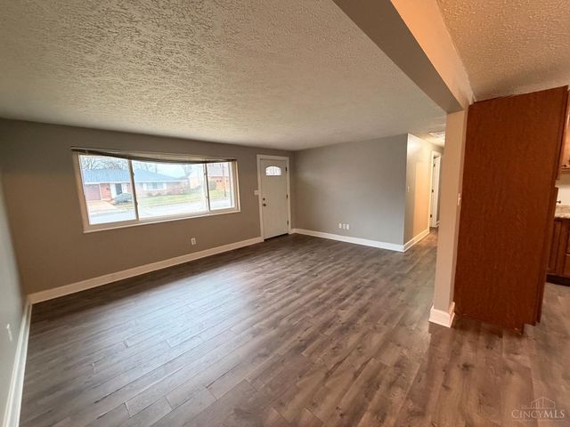 1018 Winding Way, Lebanon, OH 45036