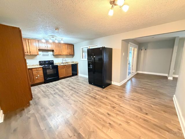 1018 Winding Way, Lebanon, OH 45036