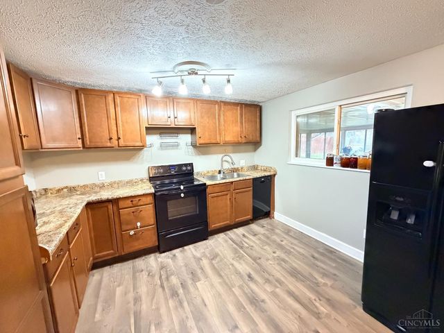 1018 Winding Way, Lebanon, OH 45036