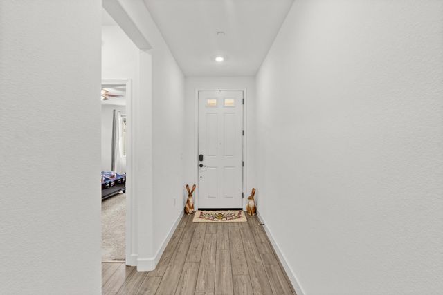 5643 Sailrock St, Sacramento, CA 95835