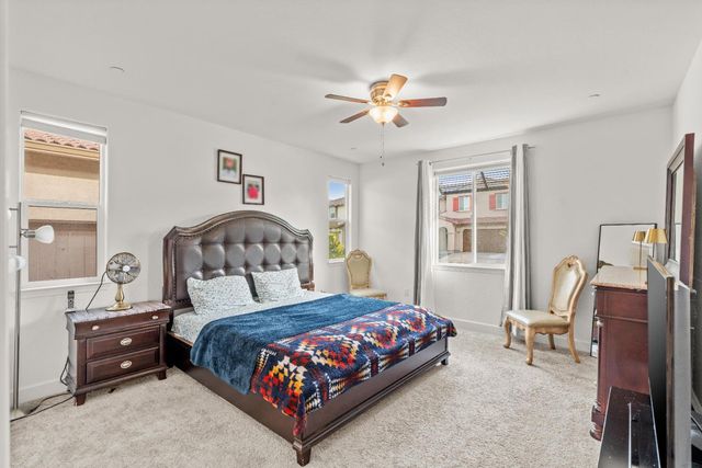 5643 Sailrock St, Sacramento, CA 95835