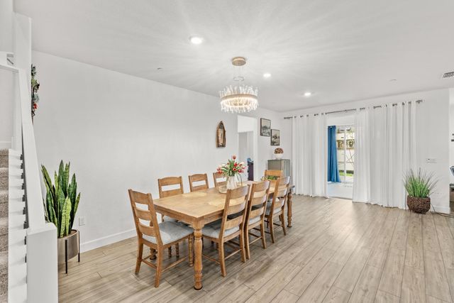 5643 Sailrock St, Sacramento, CA 95835