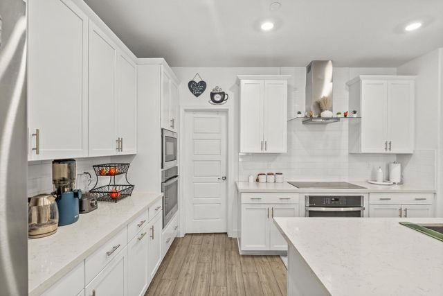 5643 Sailrock St, Sacramento, CA 95835