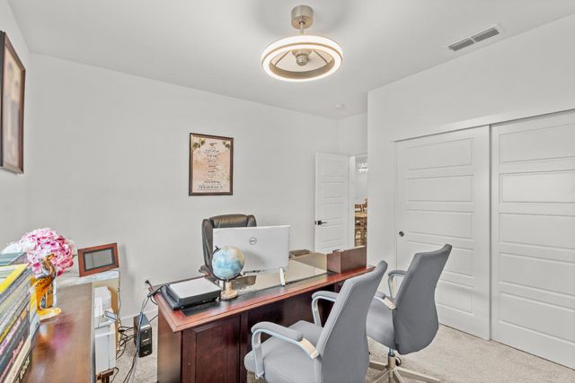 5643 Sailrock St, Sacramento, CA 95835