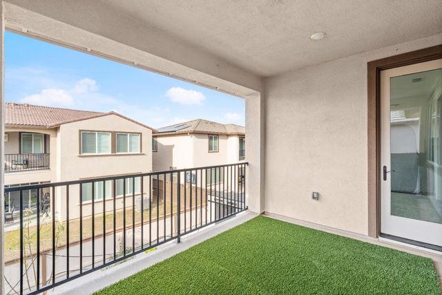 5643 Sailrock St, Sacramento, CA 95835