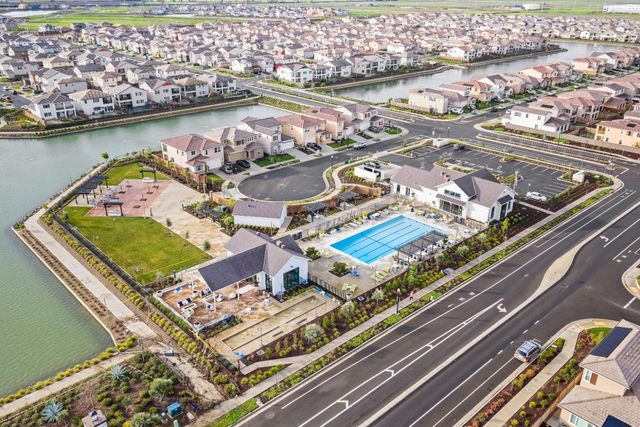 5643 Sailrock St, Sacramento, CA 95835