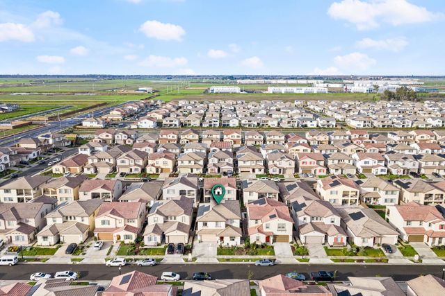 5643 Sailrock St, Sacramento, CA 95835