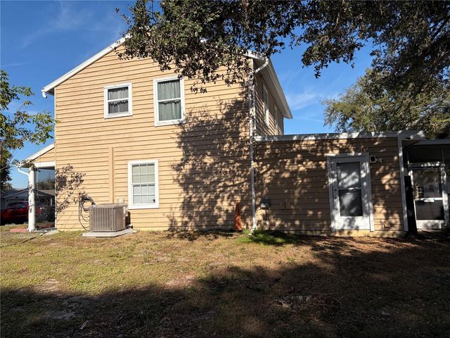 495 BURKE ROAD, Venice, FL 34293