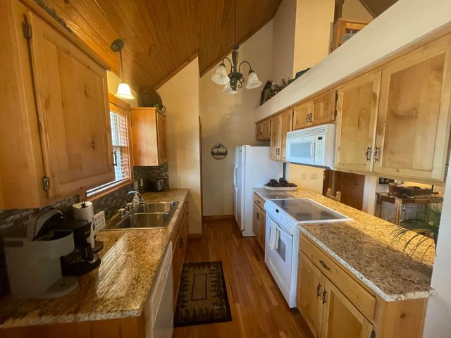 101 Lost Creek Circle 5, Branson West, MO 65737