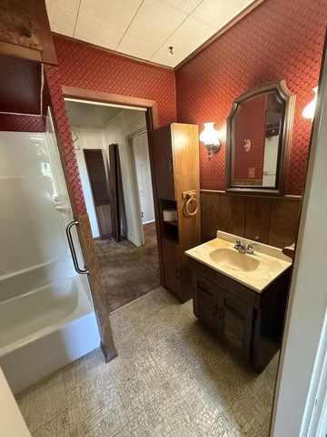 1001 S Green Bay ROAD, Racine, WI 53406