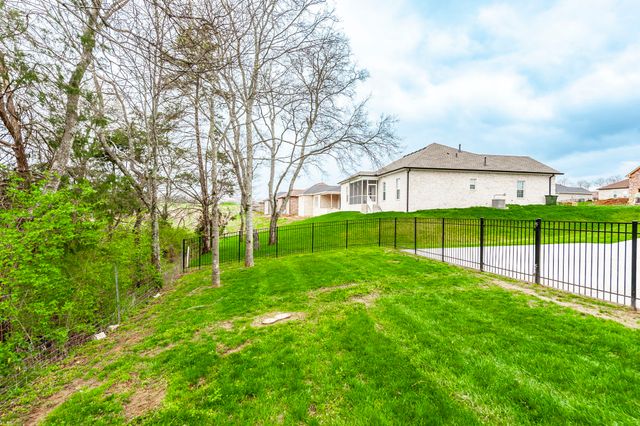 520 Dottie Dr, Gallatin, TN 37066