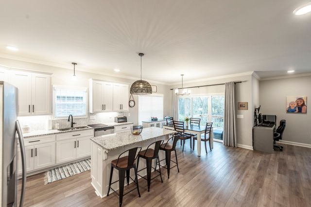 520 Dottie Dr, Gallatin, TN 37066