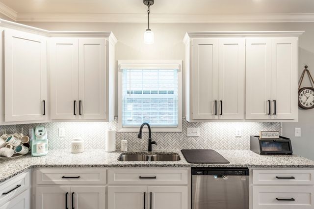 520 Dottie Dr, Gallatin, TN 37066