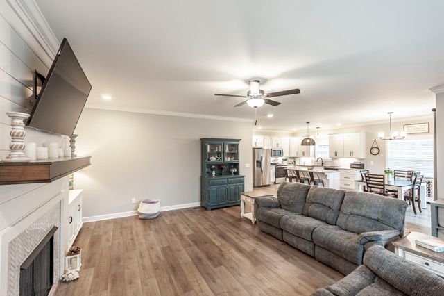 520 Dottie Dr, Gallatin, TN 37066