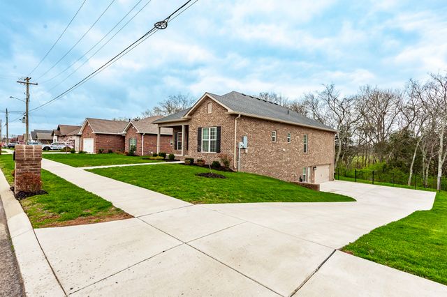 520 Dottie Dr, Gallatin, TN 37066