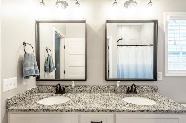 520 Dottie Dr, Gallatin, TN 37066