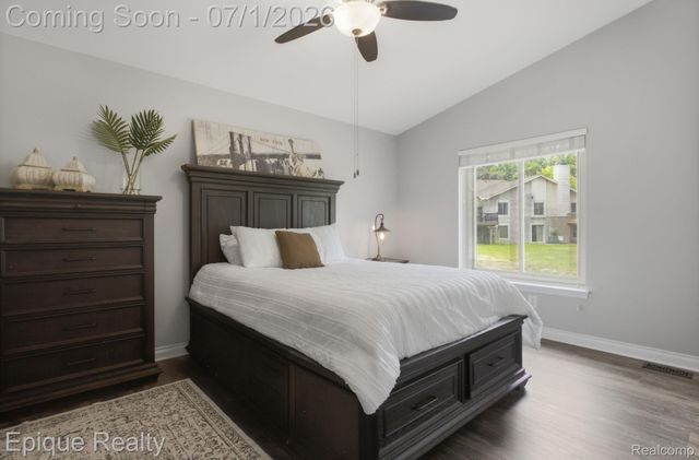 1982 Valley Lane, Orion Charter Township, MI 48360