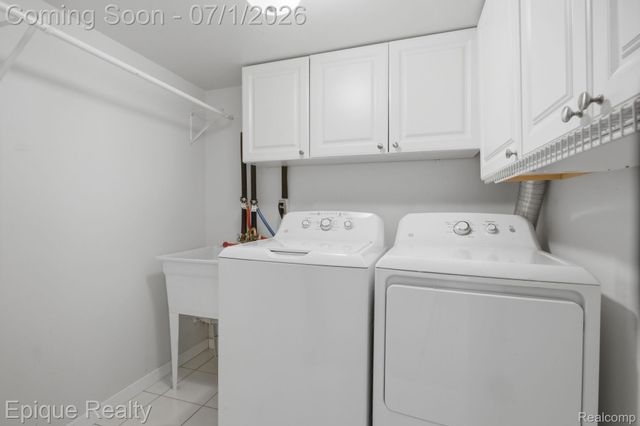 1982 Valley Lane, Orion Charter Township, MI 48360