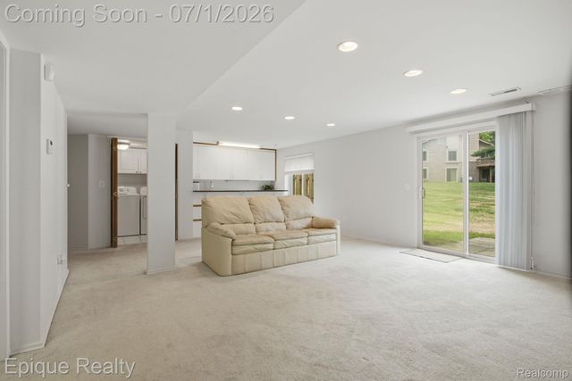 1982 Valley Lane, Orion Charter Township, MI 48360
