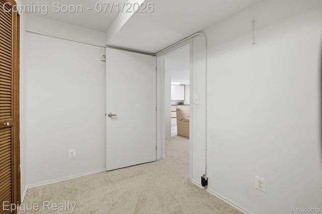 1982 Valley Lane, Orion Charter Township, MI 48360