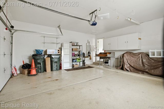 1982 Valley Lane, Orion Charter Township, MI 48360