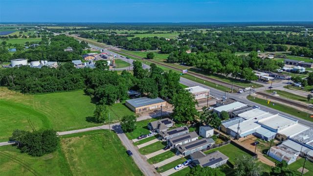 6418 Gresham Street, Wallis, TX 77485