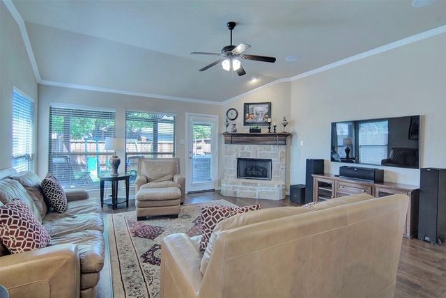 4900 Newbridge Drive, Mckinney, TX 75070