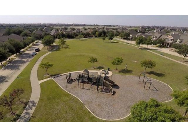 4900 Newbridge Drive, Mckinney, TX 75070