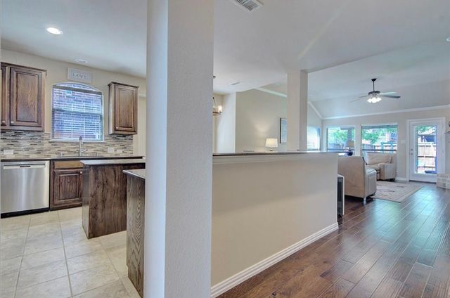 4900 Newbridge Drive, Mckinney, TX 75070