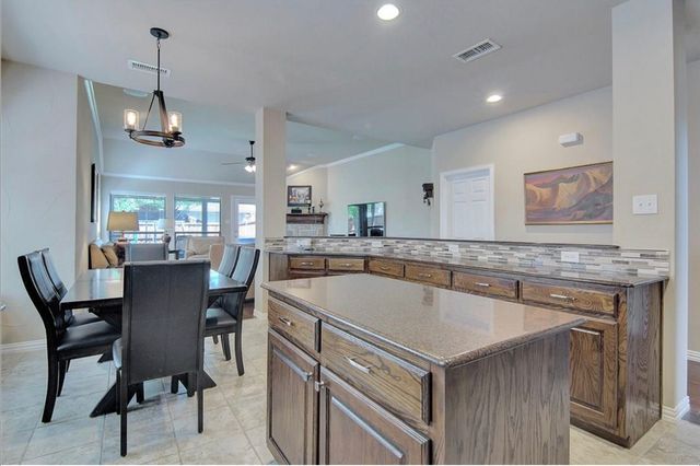 4900 Newbridge Drive, Mckinney, TX 75070