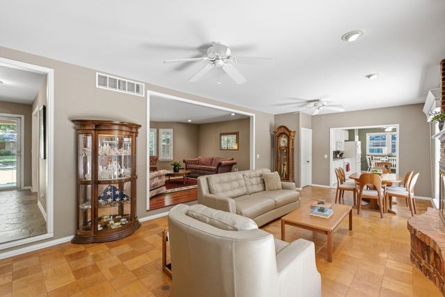 610 N Rutland, Wichita, KS 67206