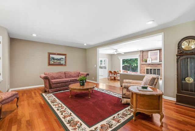 610 N Rutland, Wichita, KS 67206