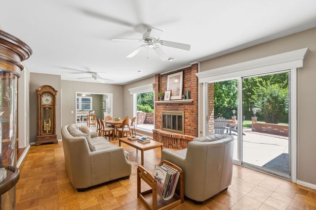 610 N Rutland, Wichita, KS 67206