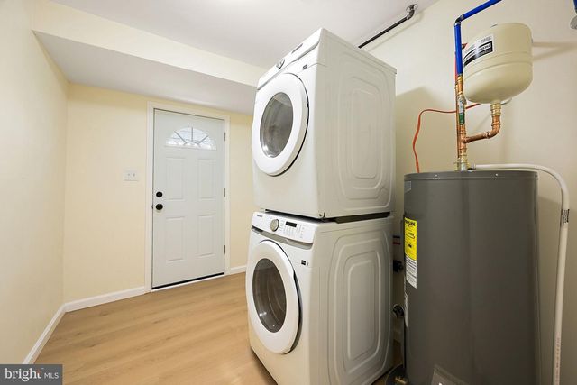 23 LEA RD, New Castle, DE 19720