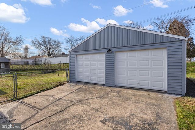 23 LEA RD, New Castle, DE 19720