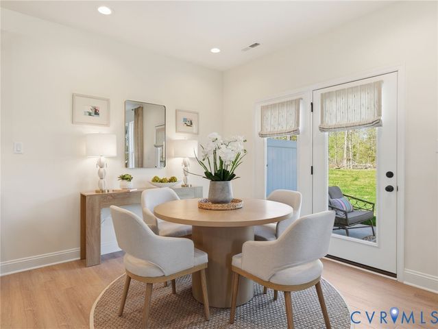 17318 Alana Dr, Moseley, VA 23120