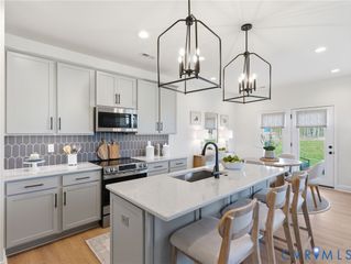 17318 Alana Dr, Moseley, VA 23120