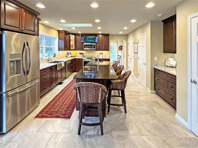 14 Oak Ridge Drive, Washington, MO 63090