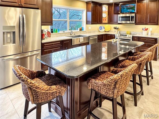 14 Oak Ridge Drive, Washington, MO 63090