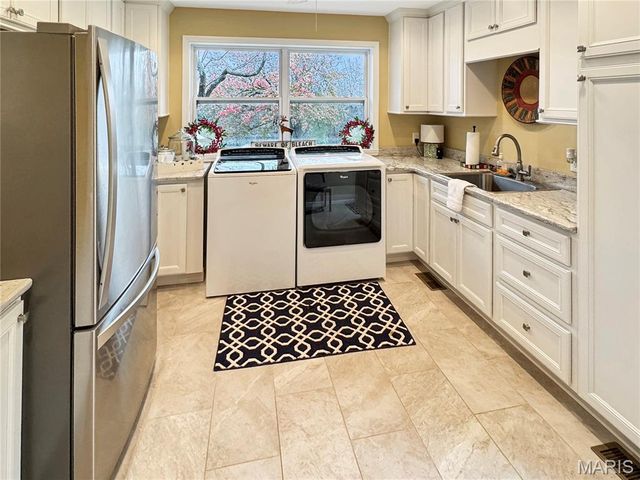 14 Oak Ridge Drive, Washington, MO 63090